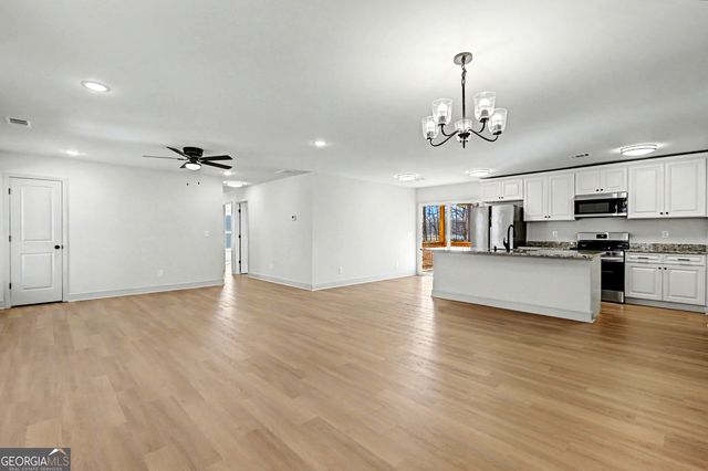 411 Loblolly Ridge Road, Locust Grove, GA 30248