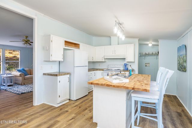 695 County Road 267, Niota, TN 37826