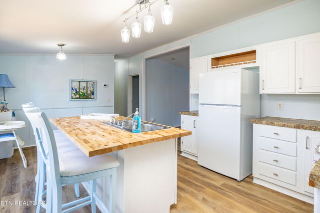 695 County Road 267, Niota, TN 37826