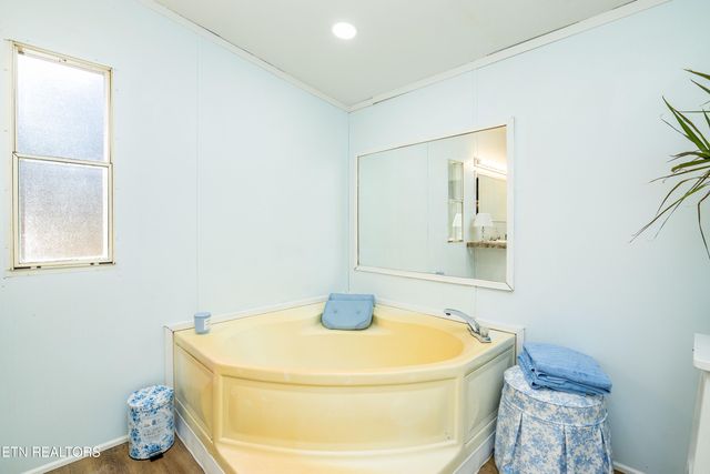 695 County Road 267, Niota, TN 37826