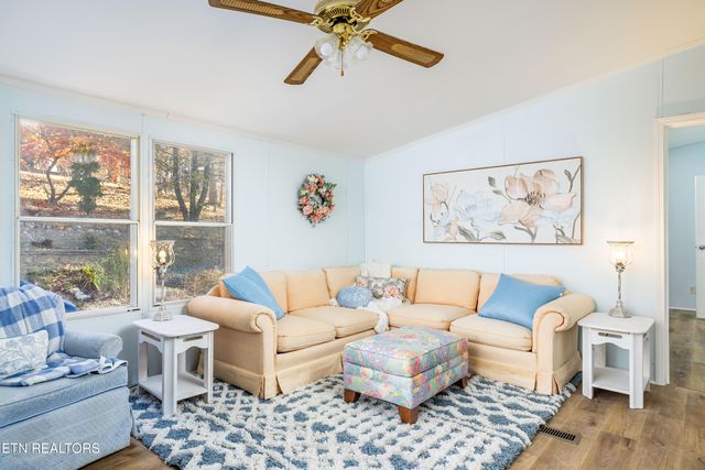 695 County Road 267, Niota, TN 37826