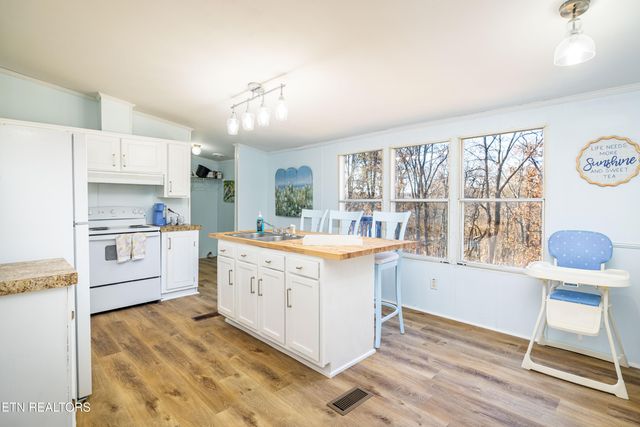 695 County Road 267, Niota, TN 37826