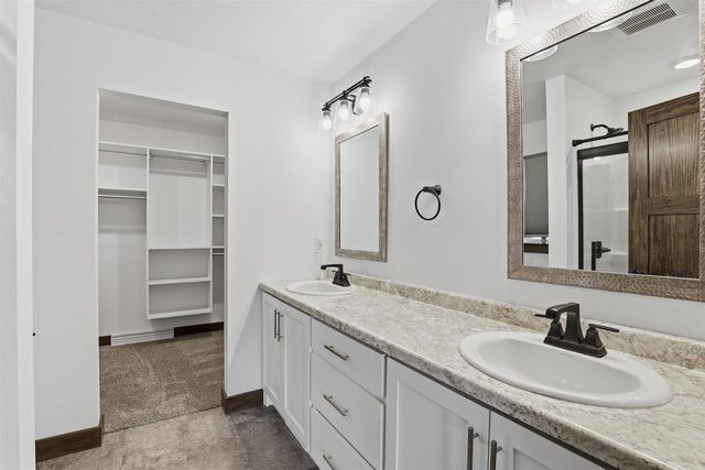 3140 S WEILER ROAD, Kaukauna, WI 54130