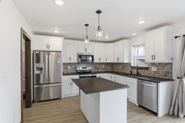3140 S WEILER ROAD, Kaukauna, WI 54130