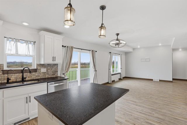 3140 S WEILER ROAD, Kaukauna, WI 54130