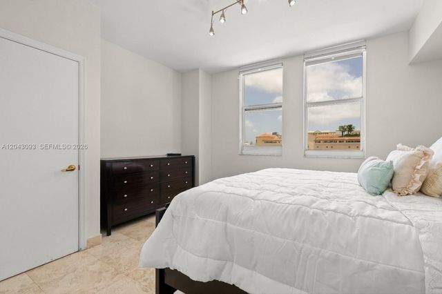 4100 Salzedo St 502, Coral Gables, FL 33146