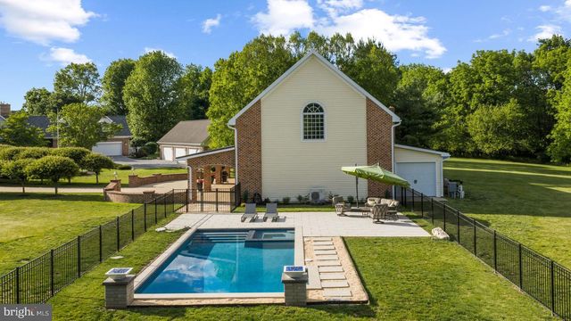 415 HUNTER RD, Oley, PA 19547