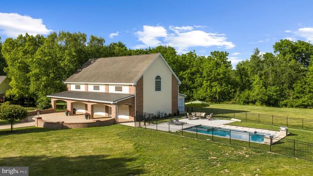 415 HUNTER RD, Oley, PA 19547