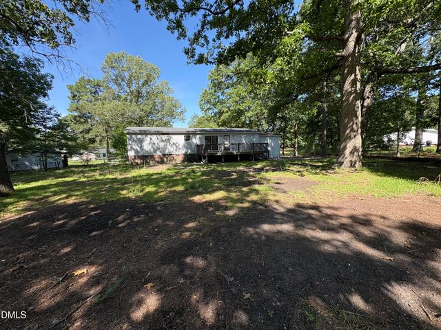 69 Ashley Court, Spring Lake, NC 28390