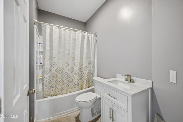 2 Scenic Hill Way, Granville, NY 12832