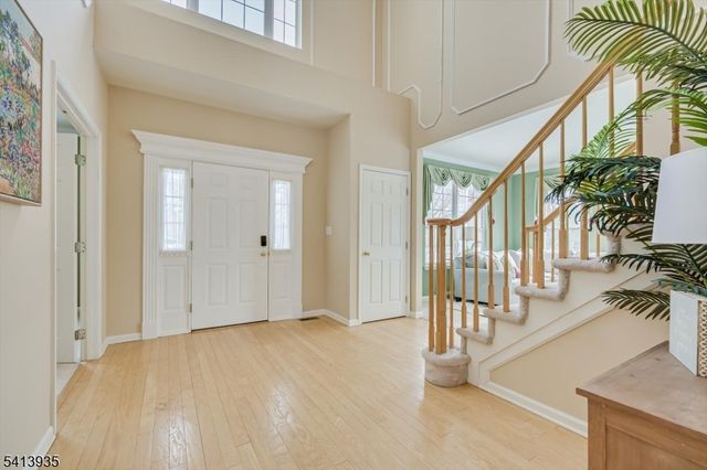 4 Veghte Pl, Franklin Twp., NJ 08823