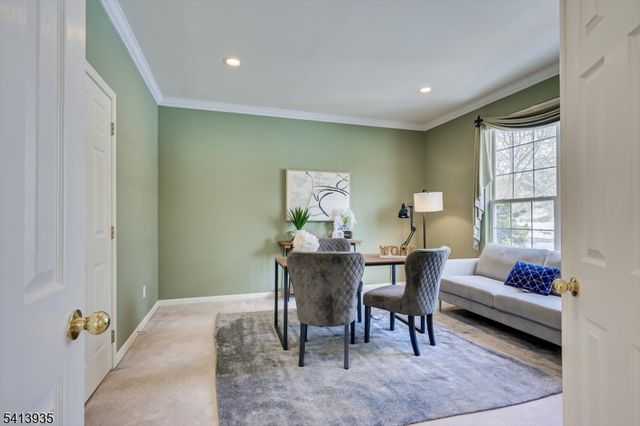 4 Veghte Pl, Franklin Twp., NJ 08823