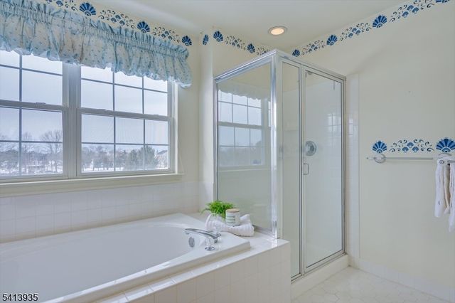 4 Veghte Pl, Franklin Twp., NJ 08823