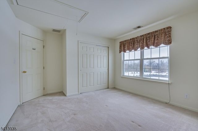 4 Veghte Pl, Franklin Twp., NJ 08823