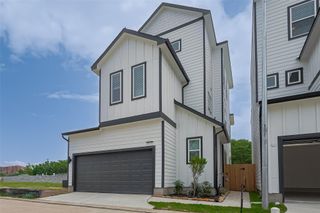8925 Grovner Place, Houston, TX 77055
