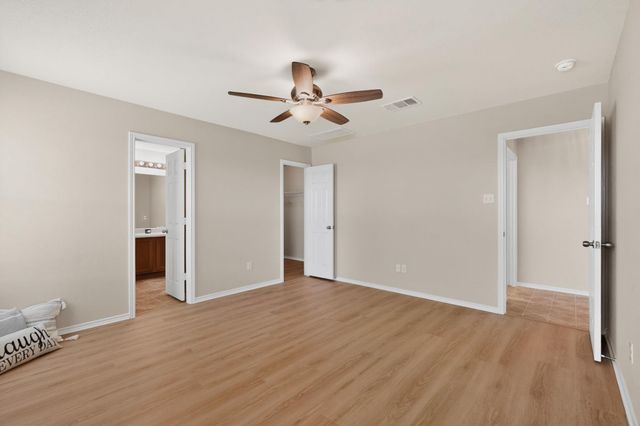 211 Lidell ST, Hutto, TX 78634