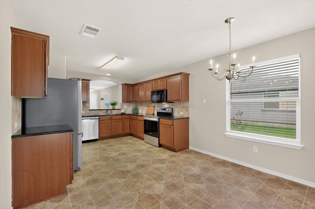 211 Lidell ST, Hutto, TX 78634