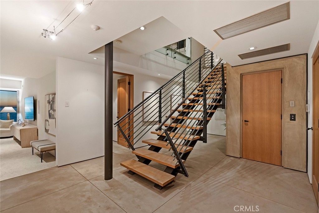 Image 48 of property listing at 2665 Victoria Drive, Laguna Beach, CA 92651