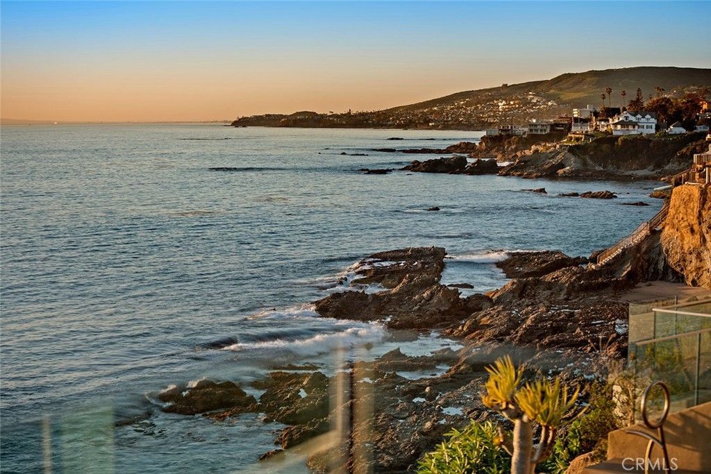 Image 67 of property listing at 2665 Victoria Drive, Laguna Beach, CA 92651