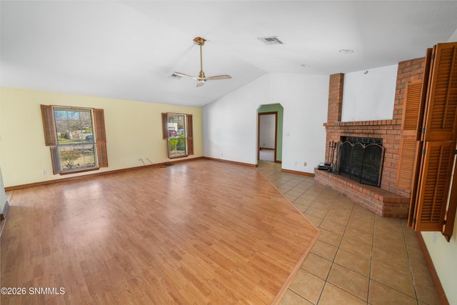 1028 Olla De Oro Lane, Las Cruces, NM 88005