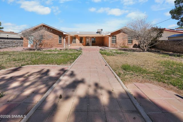 1028 Olla De Oro Lane, Las Cruces, NM 88005