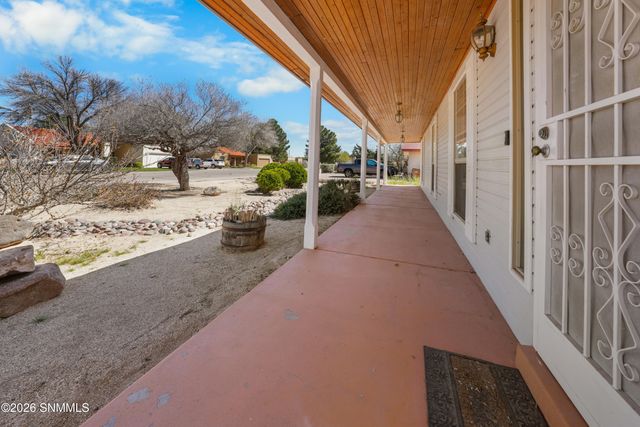 1028 Olla De Oro Lane, Las Cruces, NM 88005