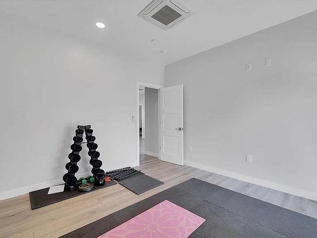 6217 Sandstone Ln, Browns Valley, CA 95918