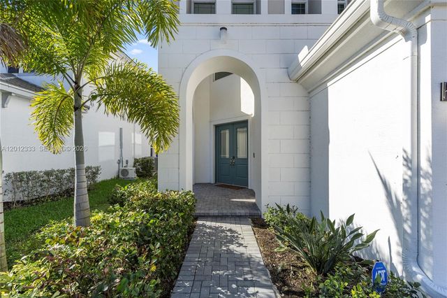 14174 Gray Bark Bnd, Westlake, FL 33470
