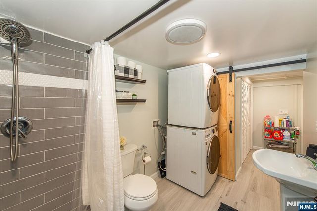 22 Elmwood Road, Verona, NJ 07044