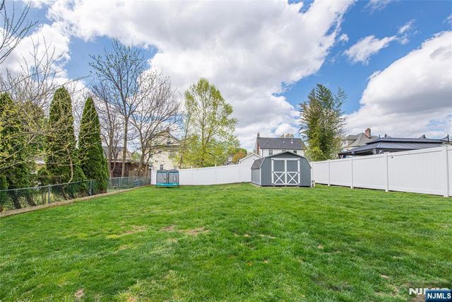 22 Elmwood Road, Verona, NJ 07044