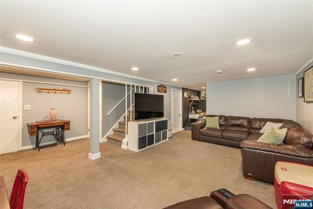 22 Elmwood Road, Verona, NJ 07044