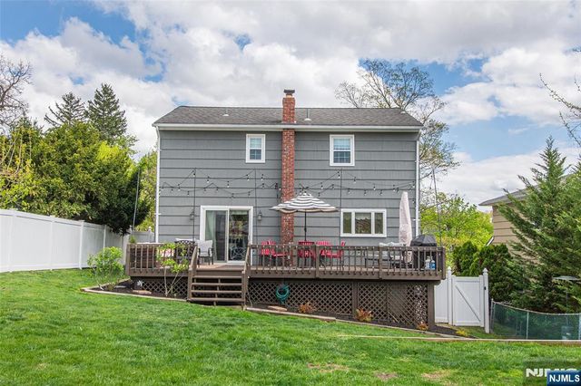 22 Elmwood Road, Verona, NJ 07044