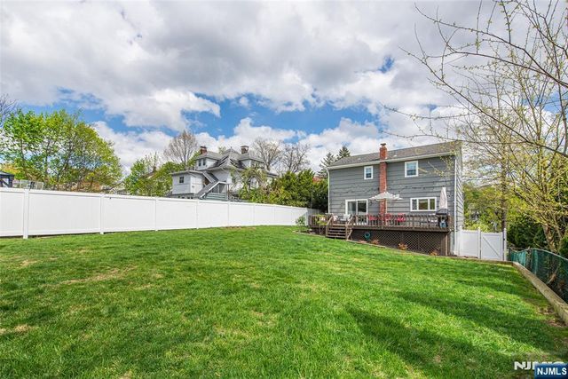 22 Elmwood Road, Verona, NJ 07044