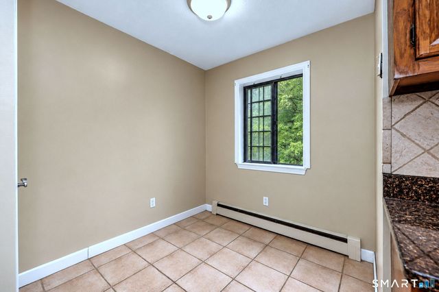134 Foxwood Close 134, Milford, CT 06461