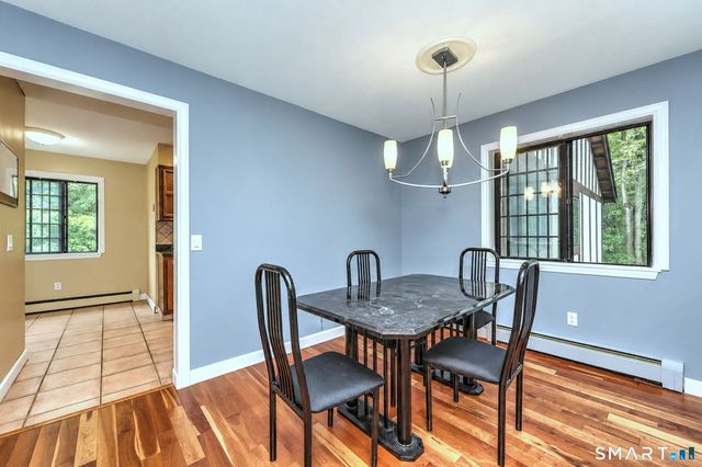 134 Foxwood Close 134, Milford, CT 06461