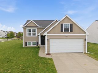 59103 Silvergrass Drive, Mattawan, MI 49071