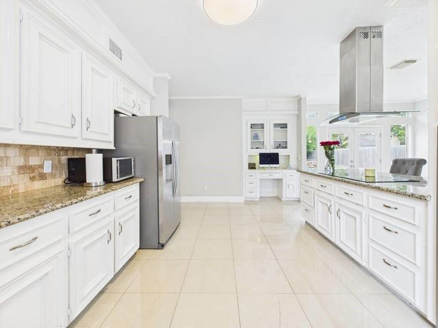 3434 Amber Forest Drive, Houston, TX 77068