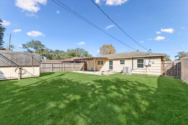 3808 Dumbarton Road, Pasadena, TX 77503