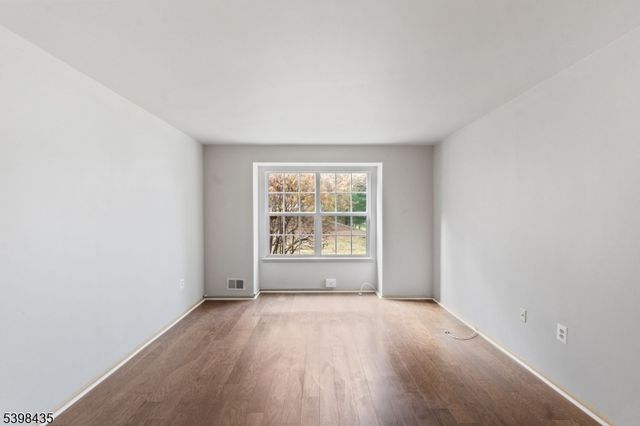 2507 Vroom Dr, Bridgewater Twp., NJ 08807