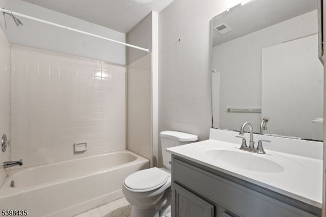 2507 Vroom Dr, Bridgewater Twp., NJ 08807