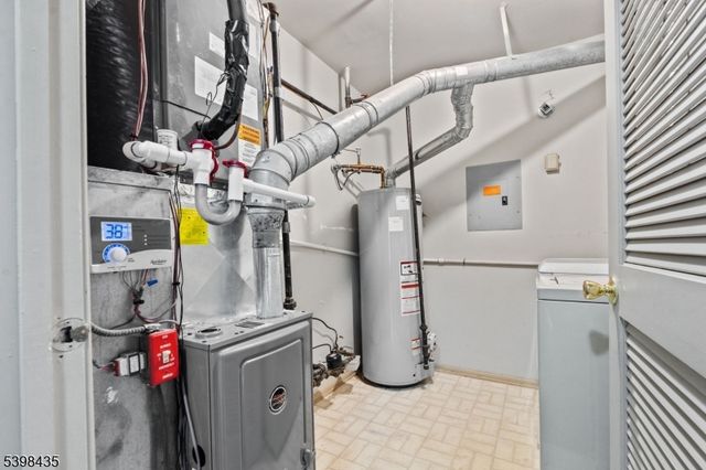 2507 Vroom Dr, Bridgewater Twp., NJ 08807