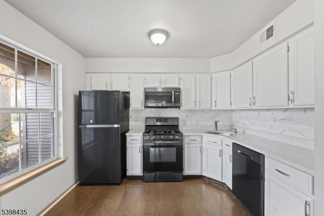 2507 Vroom Dr, Bridgewater Twp., NJ 08807