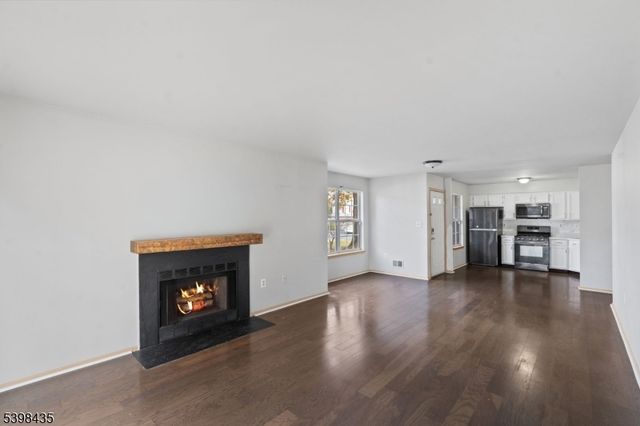 2507 Vroom Dr, Bridgewater Twp., NJ 08807