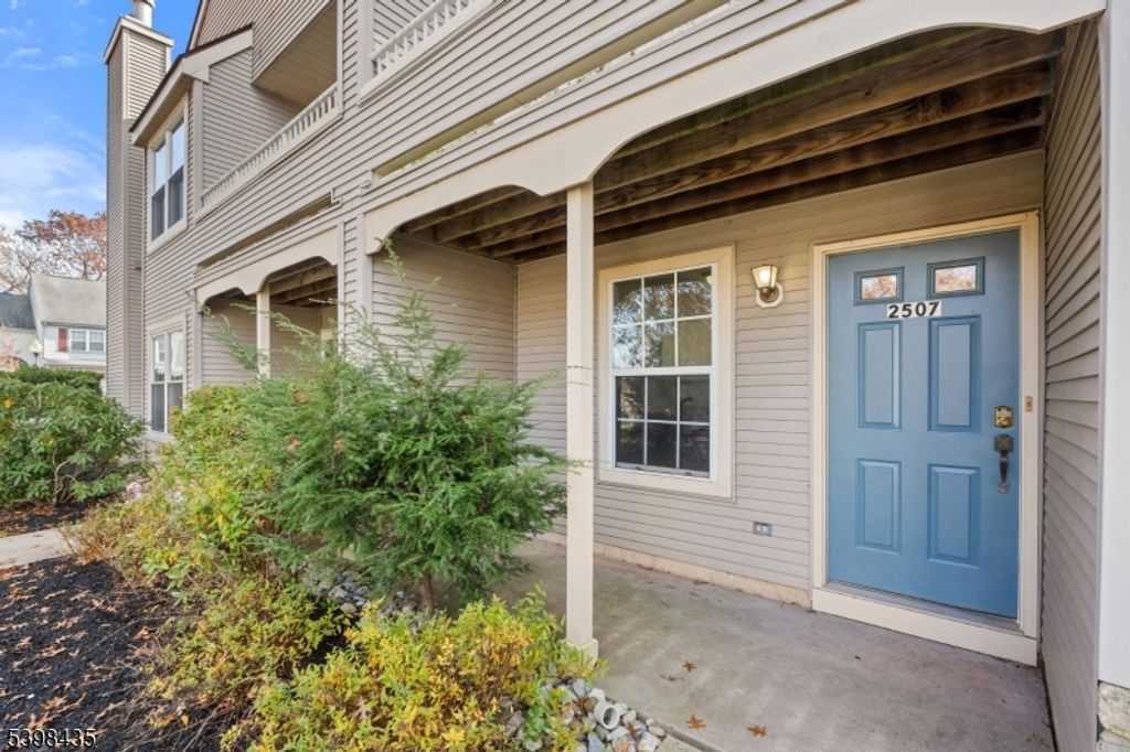 2507 Vroom Dr, Bridgewater Twp., NJ 08807