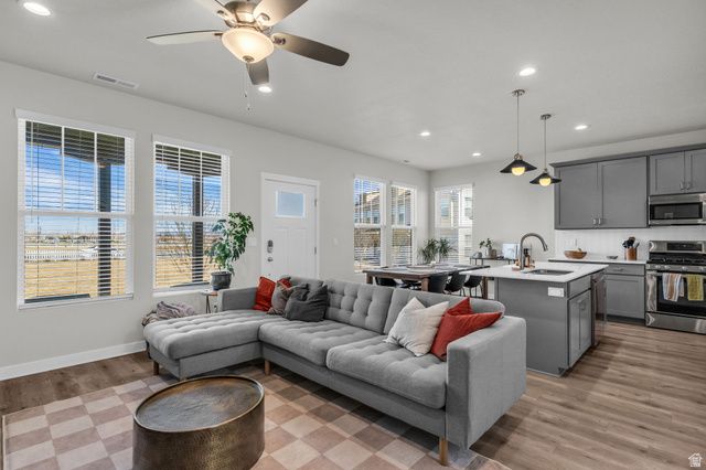 5943 W LAKE AVE, South Jordan, UT 84009