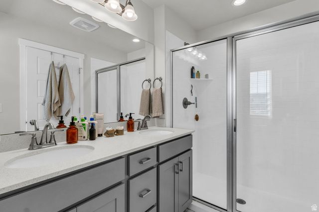 5943 W LAKE AVE, South Jordan, UT 84009