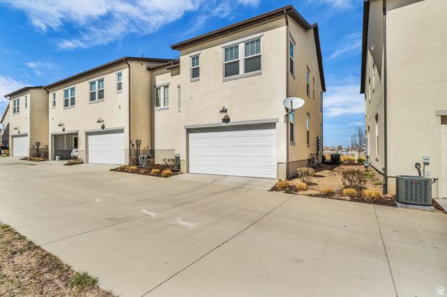 5943 W LAKE AVE, South Jordan, UT 84009