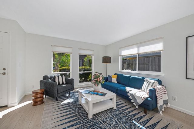 3211 Chesapeake Bay Ave, Davis, CA 95616