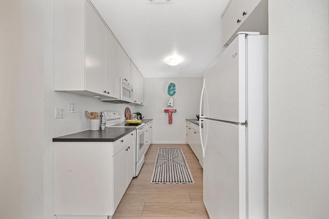 3211 Chesapeake Bay Ave, Davis, CA 95616