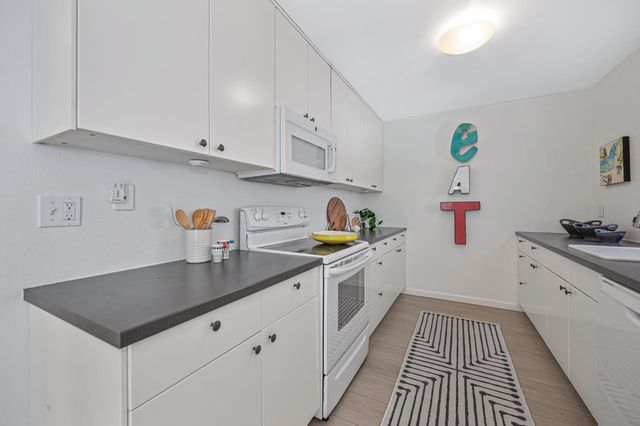 3211 Chesapeake Bay Ave, Davis, CA 95616